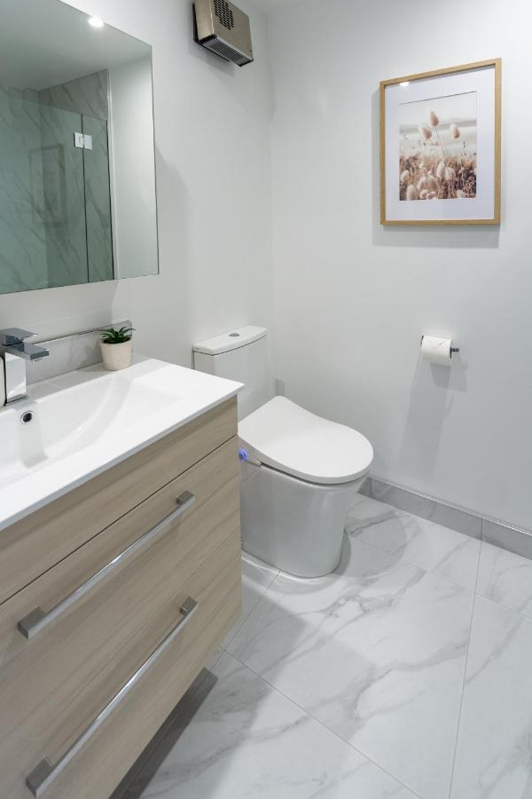 Central Sunny Perch 2 Bed 1 Bath Apartment Christchurch Exterior foto