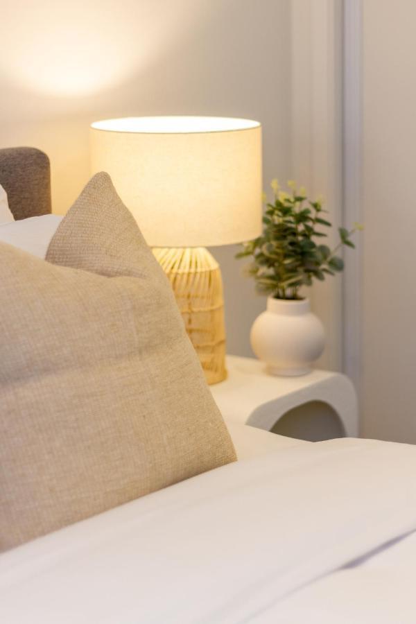 Central Sunny Perch 2 Bed 1 Bath Apartment Christchurch Exterior foto